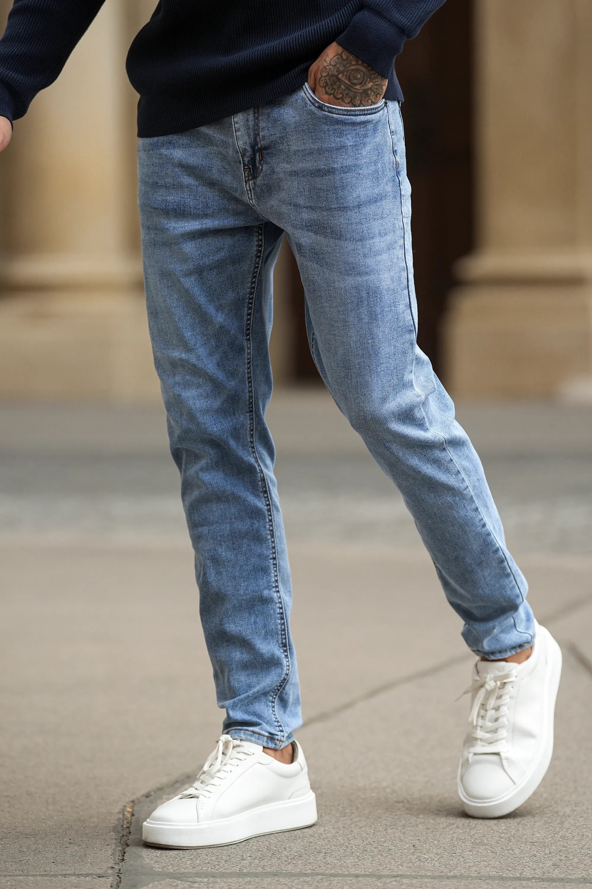 THE JAXON JEANS - Image 6